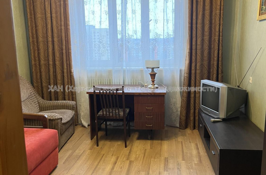 Сдам квартиру, Натальи Ужвий ул. , 70 , 3  ком., 69 м², косметический ремонт 