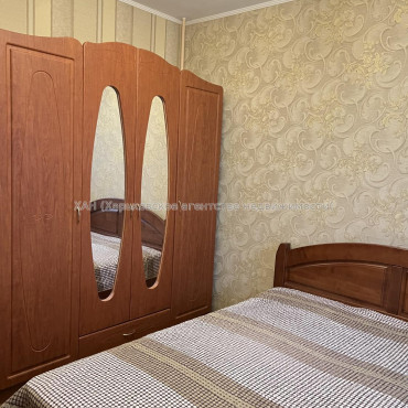 Сдам квартиру, Натальи Ужвий ул. , 70 , 3  ком., 69 м², косметический ремонт 