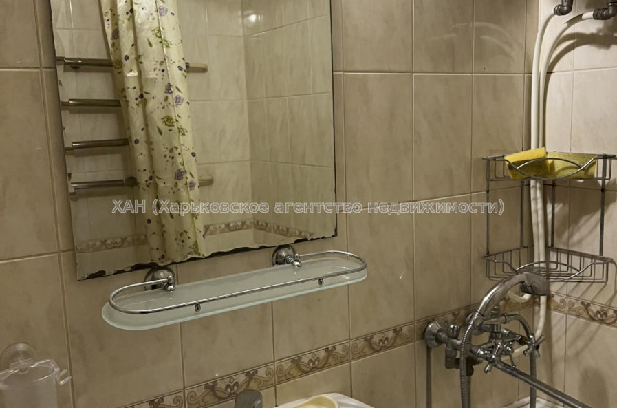 Сдам квартиру, Натальи Ужвий ул. , 70 , 3  ком., 69 м², косметический ремонт 