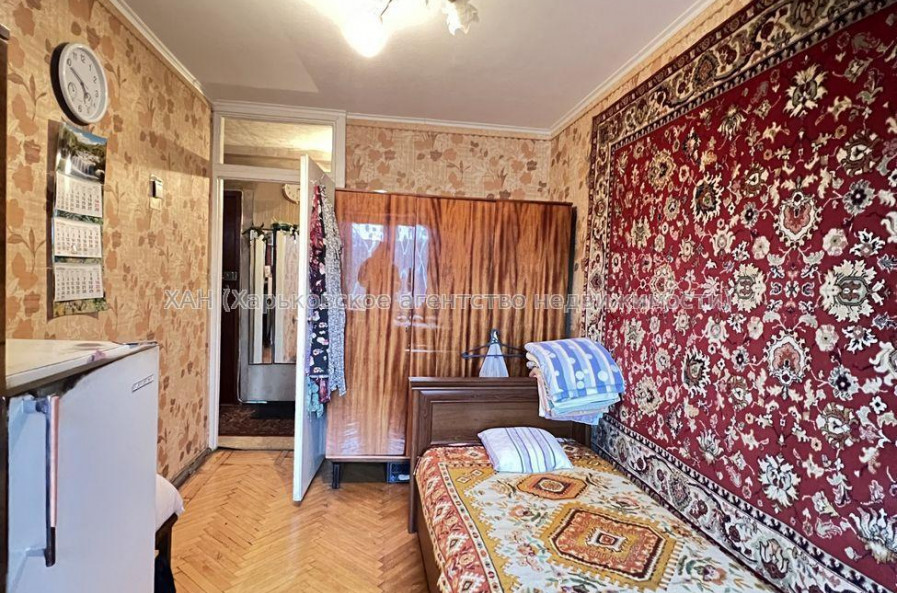 Продам квартиру, Жасминовый б-р , 3 , 2  ком., 42.70 м², советский ремонт 