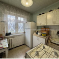 Продам квартиру, Жасминовый б-р , 3 , 2  ком., 42.70 м², советский ремонт 