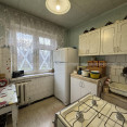 Продам квартиру, Жасминовый б-р , 3 , 2  ком., 42.70 м², советский ремонт 