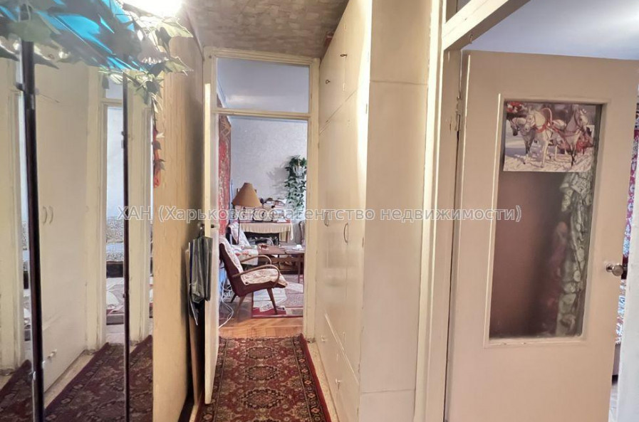 Продам квартиру, Жасминовый б-р , 3 , 2  ком., 42.70 м², советский ремонт 