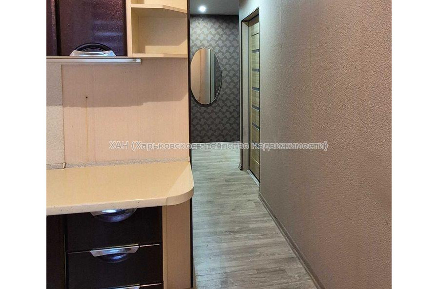 Продам квартиру, Мира ул. , 80 , 2 кім., 45 м², косметический ремонт 