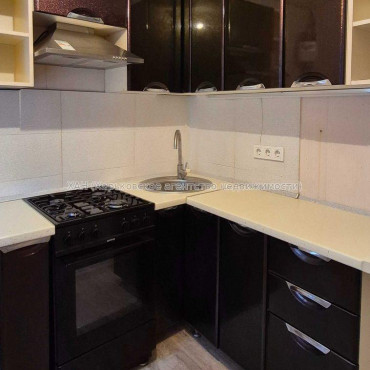 Продам квартиру, Мира ул. , 80 , 2 кім., 45 м², косметический ремонт 