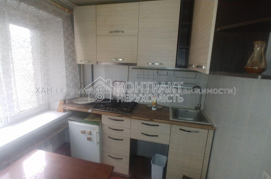 Продам квартиру, Мира ул. , 100 , 2 кім., 46 м², косметический ремонт 