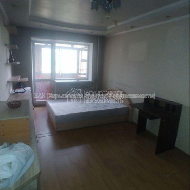 Продам квартиру, Мира ул. , 100 , 2 кім., 46 м², косметический ремонт 