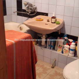 Продам квартиру, Академика Павлова ул. , 3 кім., 66 м², советский ремонт