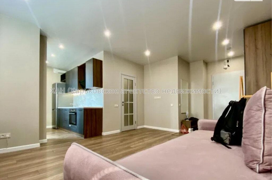 Продам квартиру, Академика Павлова ул. , 1 кім., 36 м², евроремонт 