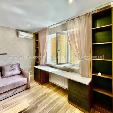 Продам квартиру, Академика Павлова ул. , 1 кім., 36 м², евроремонт 