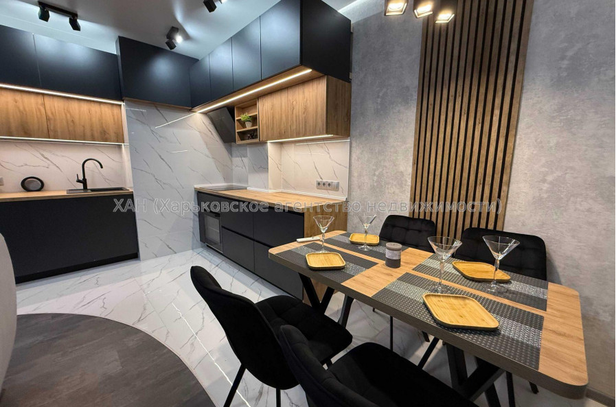 Продам квартиру, Героев Харькова просп. , 2  ком., 63 м², евроремонт 