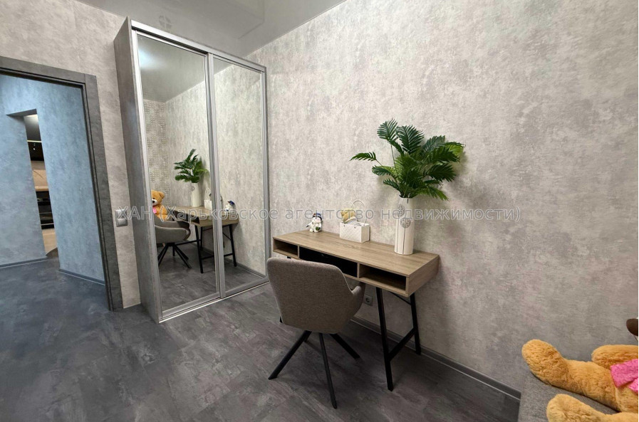 Продам квартиру, Героев Харькова просп. , 2  ком., 63 м², евроремонт 