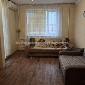 Продам квартиру, 92-й бригады ул. , 2 кім., 50 м², косметический ремонт