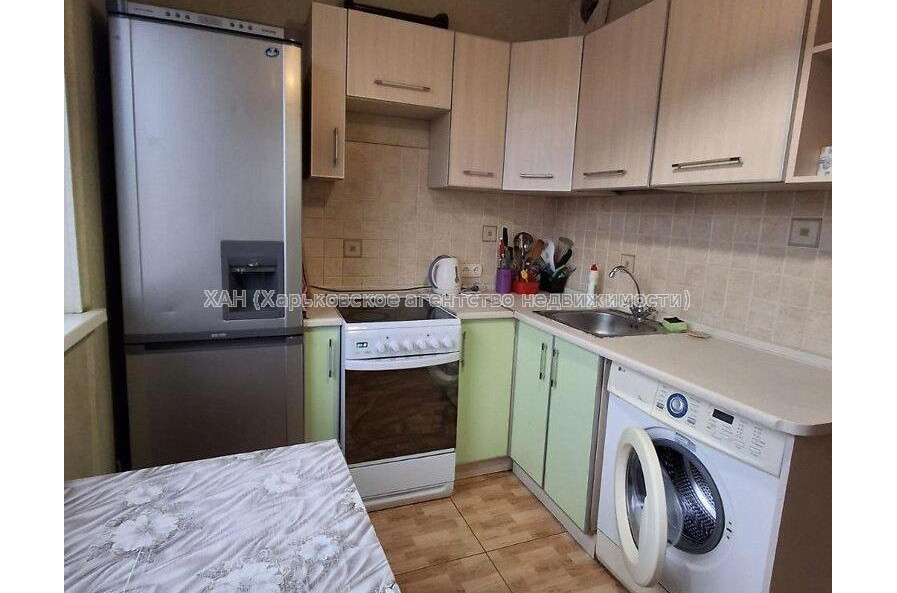 Продам квартиру, 92-й бригады ул. , 2  ком., 50 м², косметический ремонт 