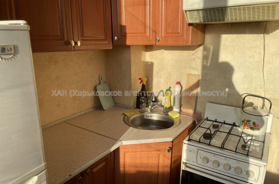 Сдам квартиру, Барабашова академика ул. , 1  ком., 37 м², советский ремонт 