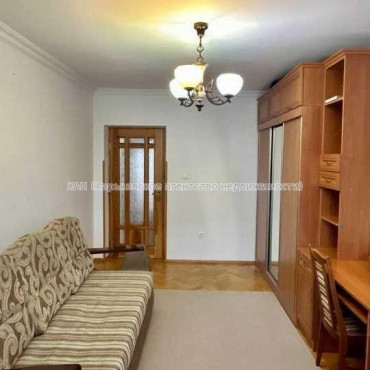 Продам квартиру, Светлая ул. , 49 , 2 кім., 46 м², косметический ремонт 