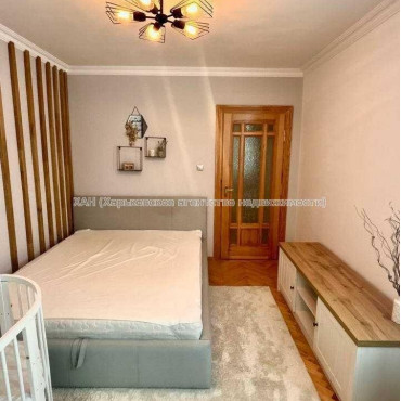 Продам квартиру, Светлая ул. , 49 , 2 кім., 46 м², косметический ремонт 