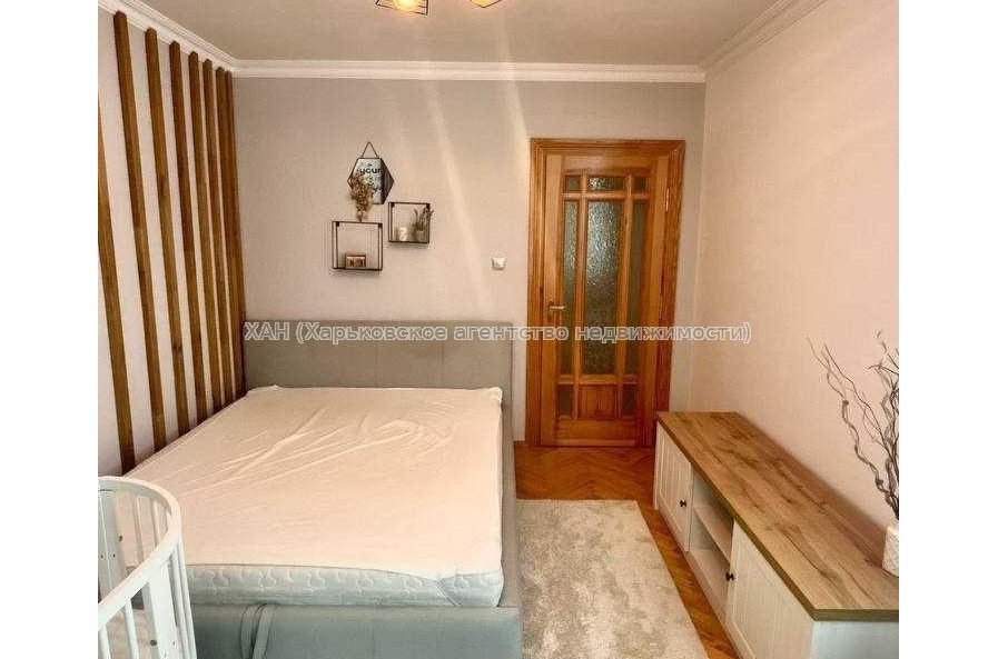 Продам квартиру, Светлая ул. , 49 , 2 кім., 46 м², косметический ремонт 