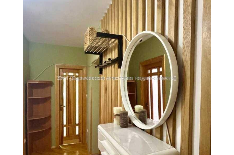 Продам квартиру, Светлая ул. , 49 , 2 кім., 46 м², косметический ремонт 