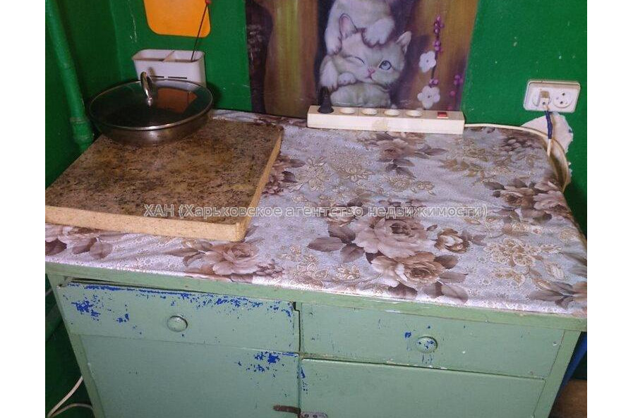 Продам квартиру, Каденюка ул. , 1  ком., 21.90 м², косметический ремонт 