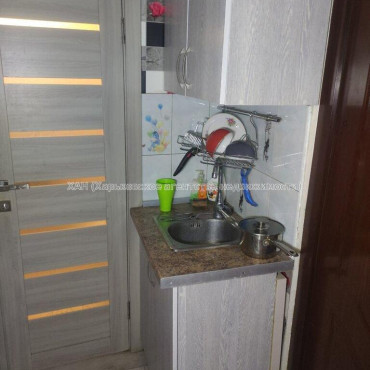 Продам квартиру, Каденюка ул. , 1  ком., 21.90 м², косметический ремонт 