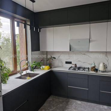 Продам будинок, Мира ул. , 220 м², 15 соток, авторский дизайн 