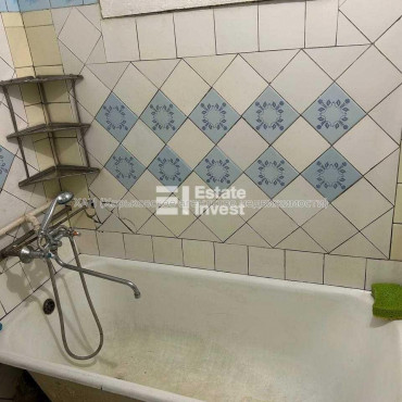 Продам квартиру, Мира пер. , 2 , 2  ком., 46 м², советский ремонт 