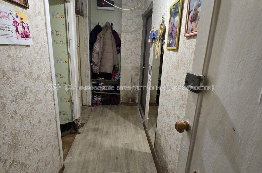 Продам квартиру, Каденюка ул. , 28 , 2  ком., 42 м², косметический ремонт 