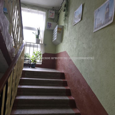 Продам квартиру, Каденюка ул. , 28 , 2  ком., 42 м², косметический ремонт 