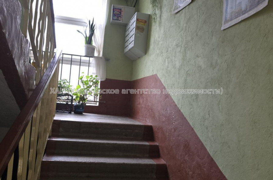 Продам квартиру, Каденюка ул. , 28 , 2  ком., 42 м², косметический ремонт 