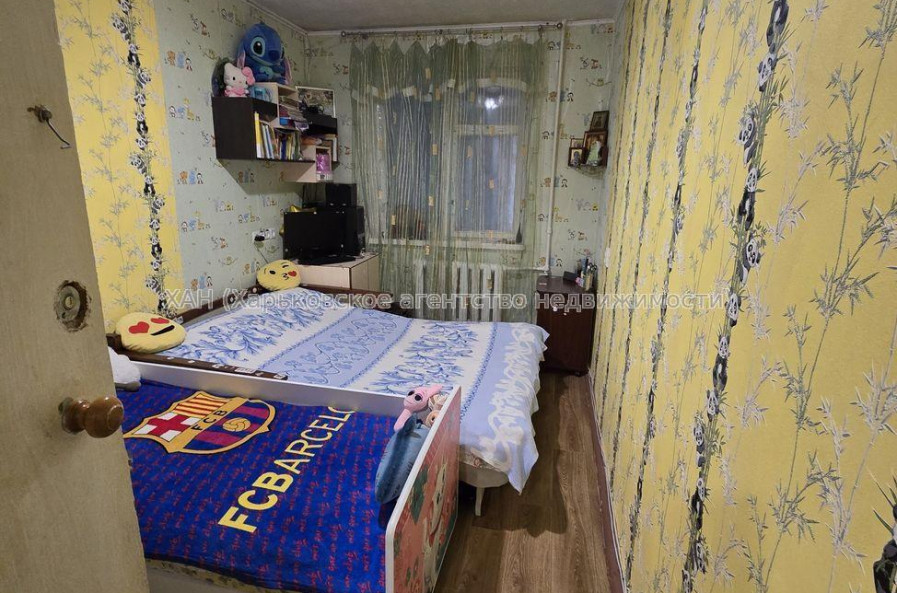 Продам квартиру, Каденюка ул. , 28 , 2  ком., 42 м², косметический ремонт 