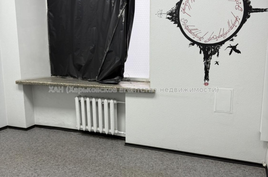 Сдам нежилую недвижимость, офис в многоквартирном доме , 8  ком., 115 м², косметический ремонт 