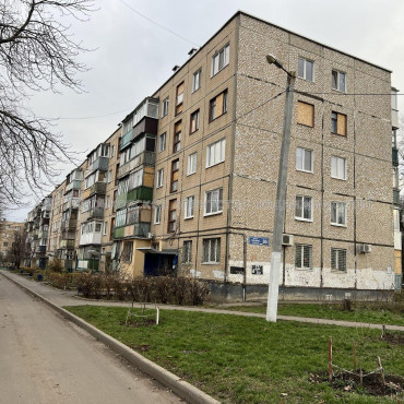 Продам квартиру, Юбилейный просп. , 2  ком., 43.80 м², косметический ремонт 