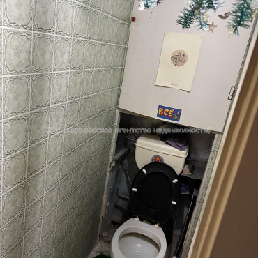 Продам квартиру, Юбилейный просп. , 2  ком., 43.80 м², косметический ремонт 