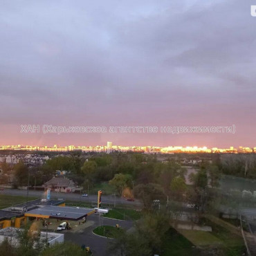 Продам квартиру, Борткевича ул. , 3  ком., 77 м², евроремонт 