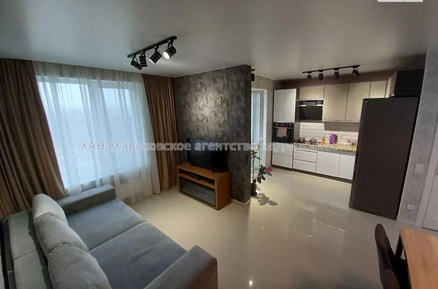 Продам квартиру, Борткевича ул. , 3  ком., 77 м², евроремонт 