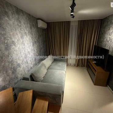 Продам квартиру, Борткевича ул. , 3  ком., 77 м², евроремонт 