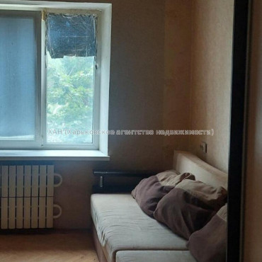 Продам квартиру, Селянская ул. , 1  ком., 13 м², косметический ремонт 