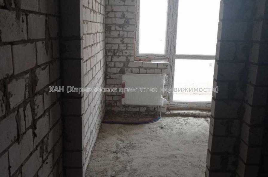 Продам квартиру, Шевченковский пер. , 1 кім., 42 м², без внутренних работ 