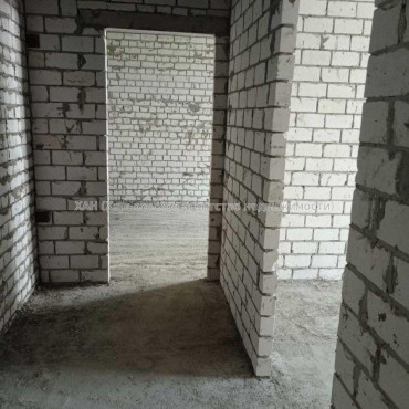 Продам квартиру, Шевченковский пер. , 1 кім., 42 м², без внутренних работ 