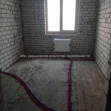 Продам квартиру, Шевченковский пер. , 1 кім., 42 м², без внутренних работ 