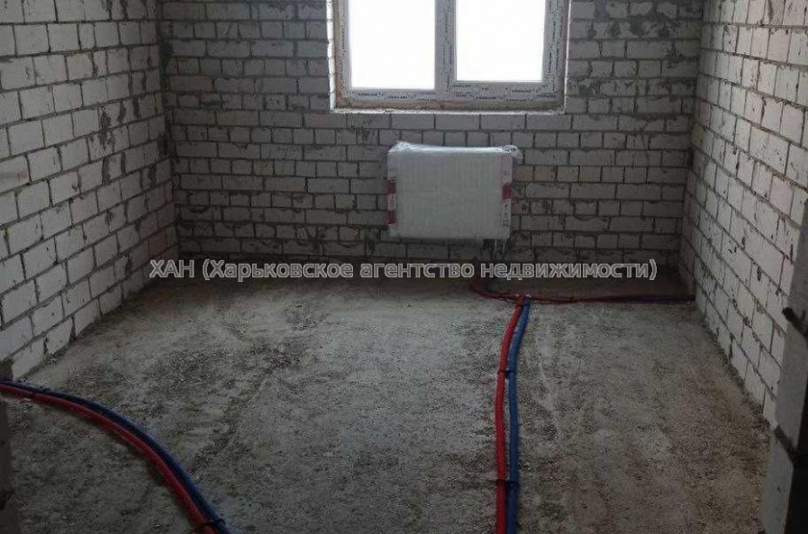 Продам квартиру, Шевченковский пер. , 1 кім., 42 м², без внутренних работ 