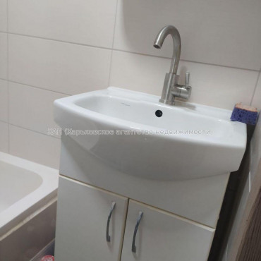 Продам квартиру, Академиков Ахиезеров ул. , 1 кім., 20 м², евроремонт 