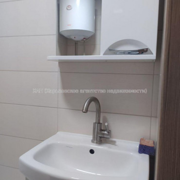 Продам квартиру, Академиков Ахиезеров ул. , 1  ком., 20 м², евроремонт 