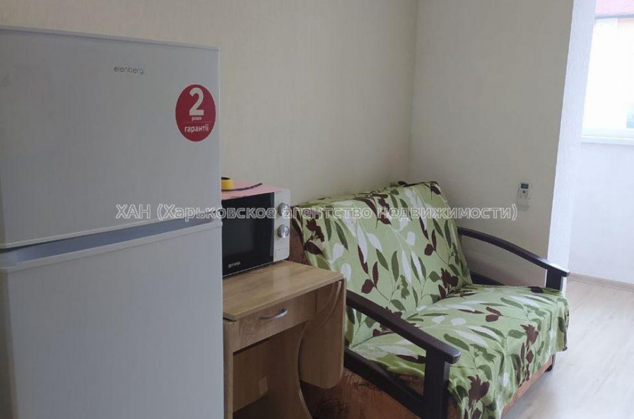 Продам квартиру, Академиков Ахиезеров ул. , 1 кім., 20 м², евроремонт 