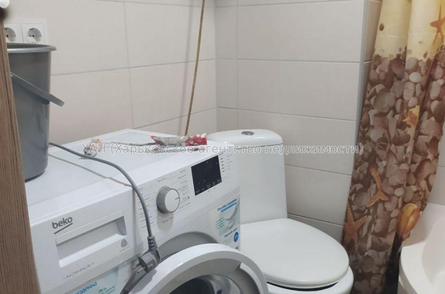 Продам квартиру, Академиков Ахиезеров ул. , 1 кім., 20 м², евроремонт 