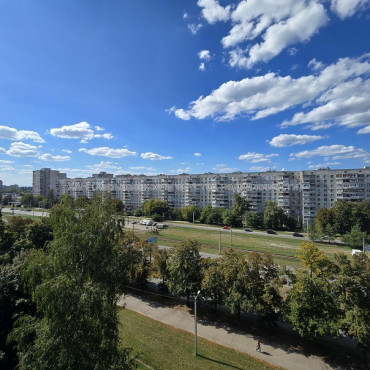 Продам квартиру, Академика Павлова ул. , 140 , 2  ком., 47 м², косметический ремонт 