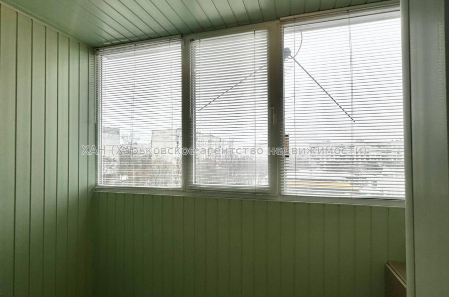 Продам квартиру, Гвардейцев Широнинцев ул. , 3 кім., 64.30 м², капитальный ремонт 