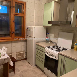Продам квартиру, Соборности Украины ул. , 1  ком., 38 м², косметический ремонт
