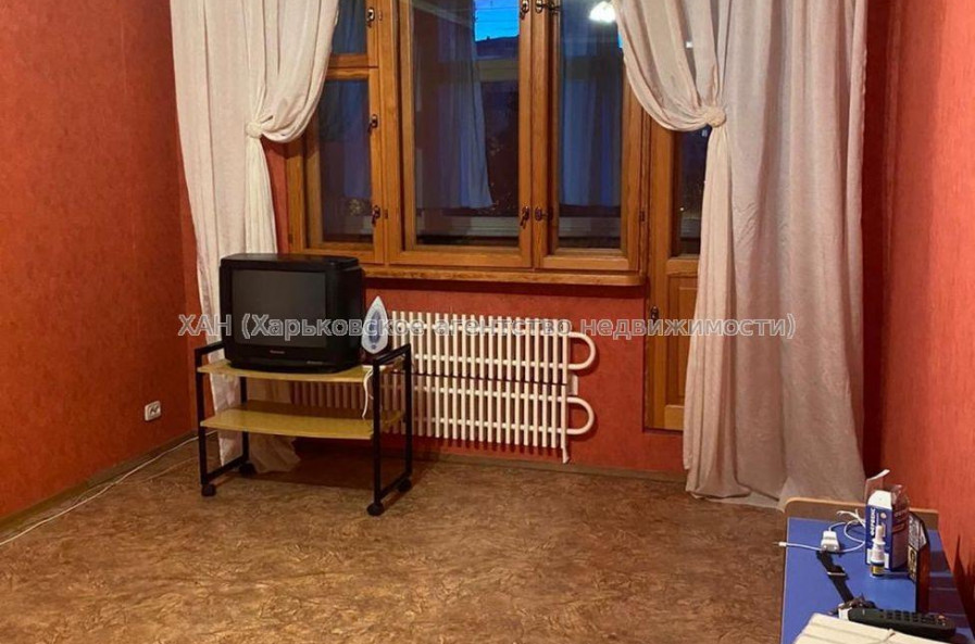 Продам квартиру, Соборности Украины ул. , 1 кім., 38 м², косметический ремонт 